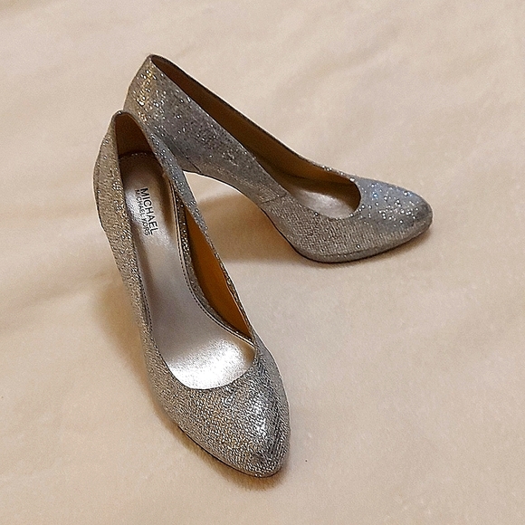 Size 7.5 Michael Kors Silver Sparkle Heels - Picture 1 of 5